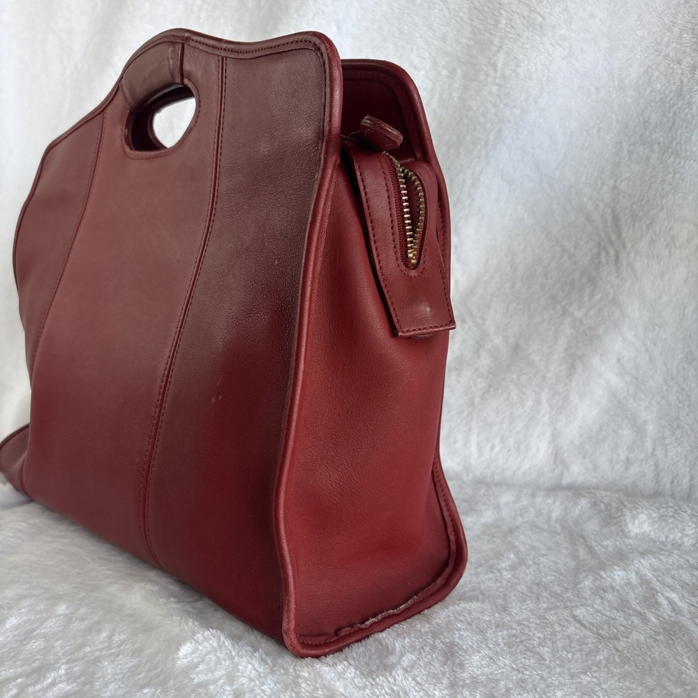 Vintage COACH Zip Top Shopper   Red Leather Bag 9995 USA - Picture 2 of 16